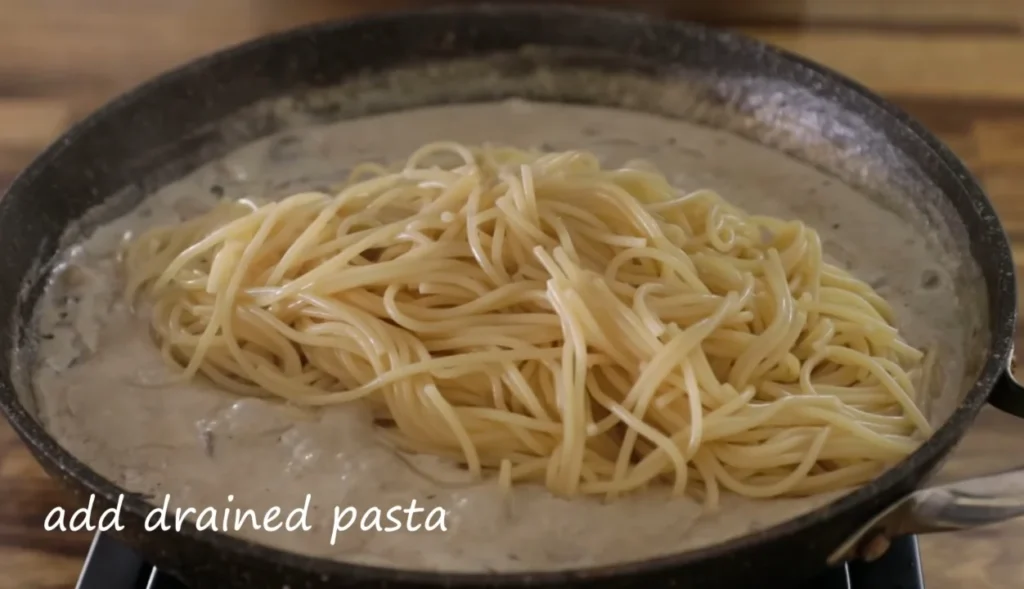 Garlic Mushroom Pasta 12 Toss in the Pasta