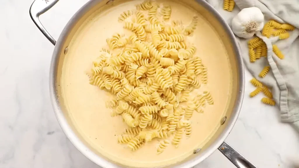 Chicken bacon ranch pasta 12 Combine Pasta, Chicken, Bacon, and Veggies