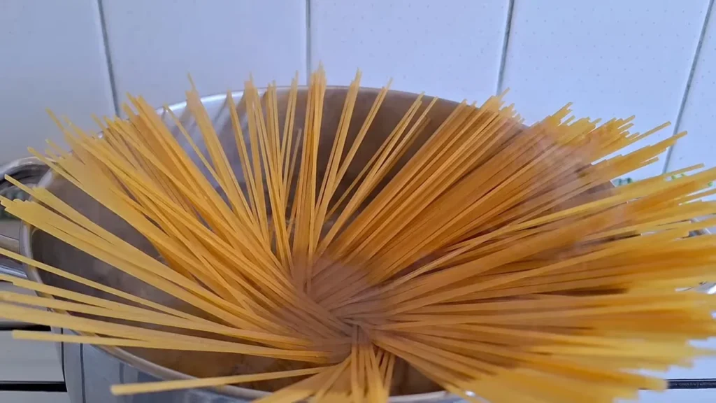 Cherry tomato pasta 6 Cook the Pasta