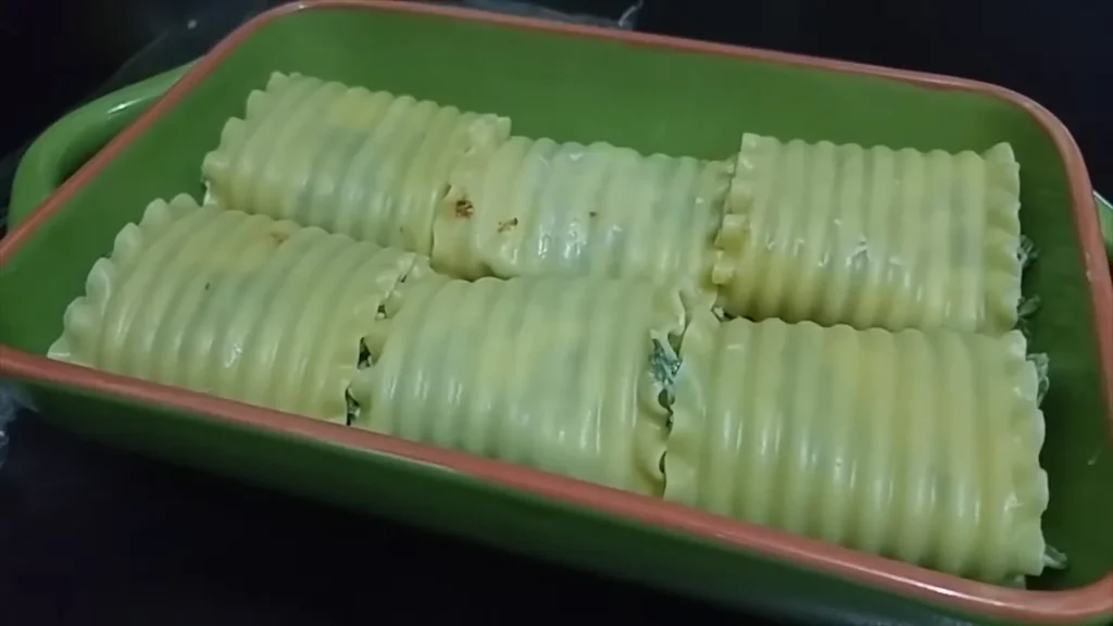 Vegetarian Spinach Lasagna Roll-Ups 10 Prepare the Baking Dish