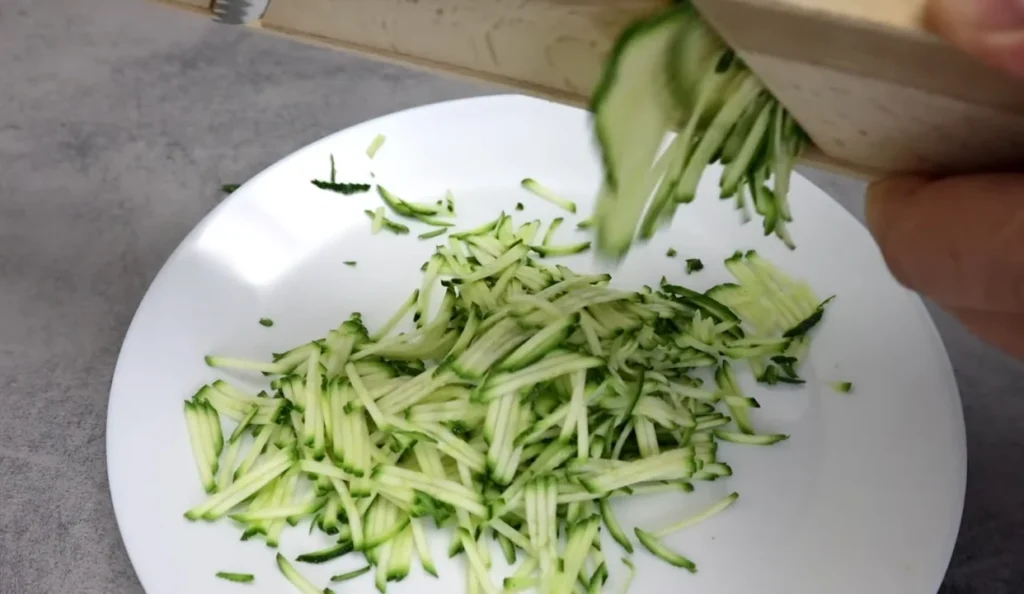 Zucchini pasta 4 Prepare the Zucchinis