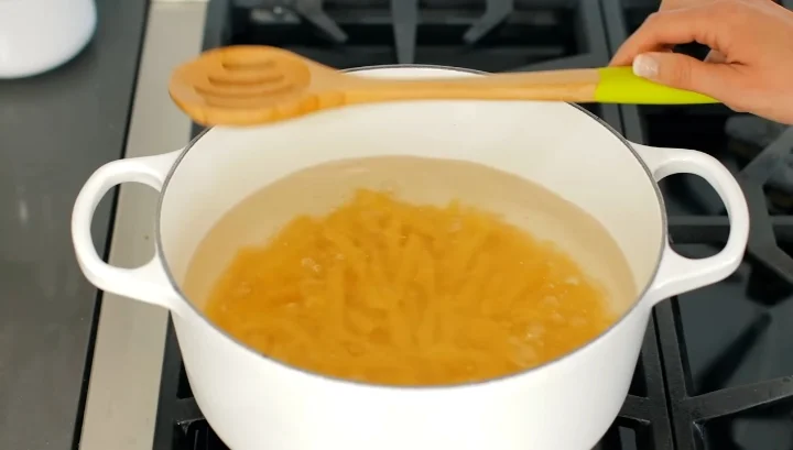 Feta Tomato Pasta 4 Cook the Pasta