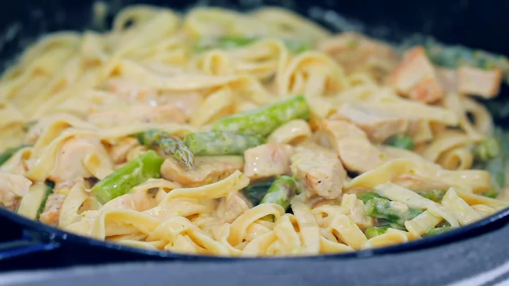 Chicken Pesto Pasta 13 Serve Chicken Pesto Pasta