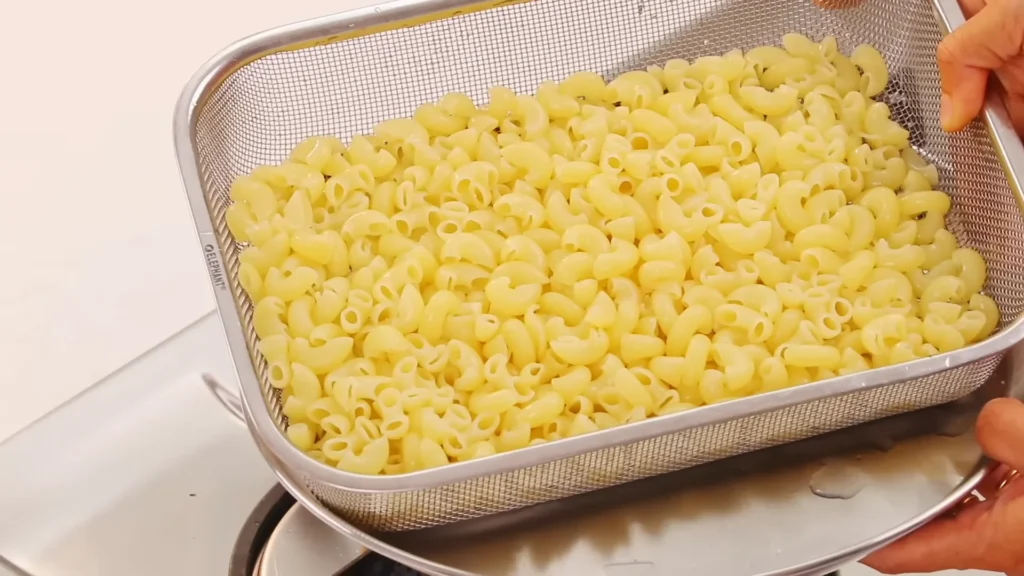 Brie Mac and Cheese 6 Cook the Macaroni