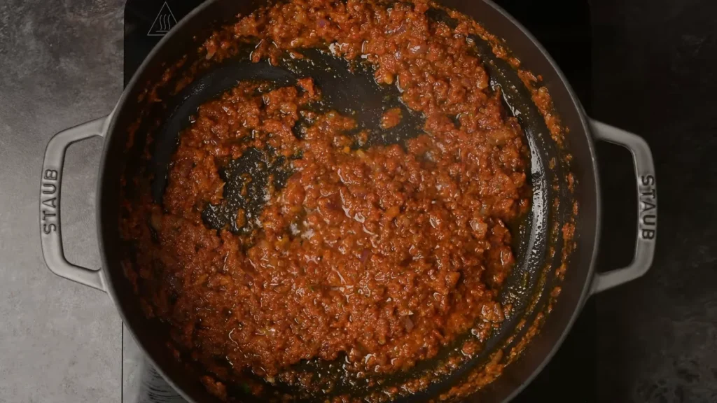 Vegan Sundried Tomato Pasta 6 Add Garlic and Sun-Dried Tomatoes
