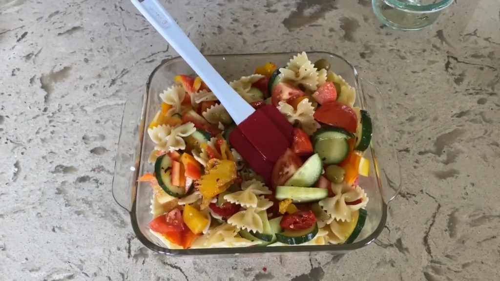 Spinach Farfalle Pasta Salad